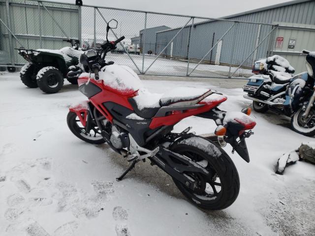 JH2RC6355DK101111 - 2013 HONDA NC700X RED photo 3