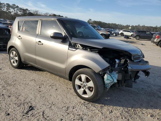 KNDJN2A20H7502446 - 2017 KIA SOUL GRAY photo 4