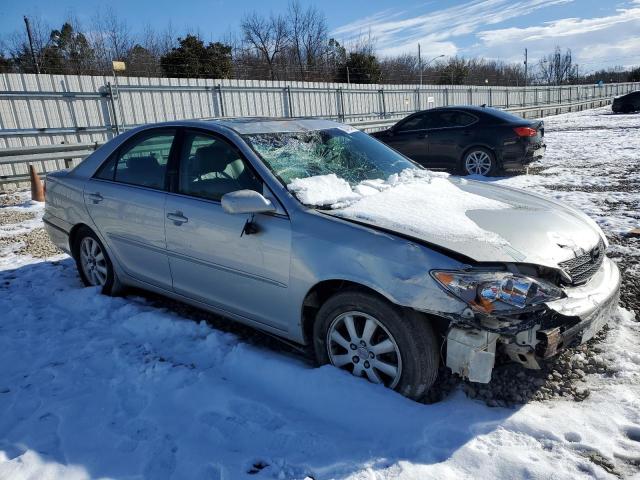 4T1BF30K12U529278 - 2002 TOYOTA CAMRY LE SILVER photo 4