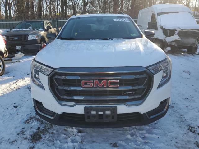 3GKALYEVXNL312419 - 2022 GMC TERRAIN AT4 WHITE photo 5