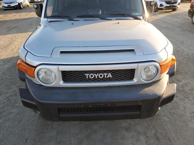 JTEBU11F770024596 - 2007 TOYOTA FJ CRUISER GRAY photo 11