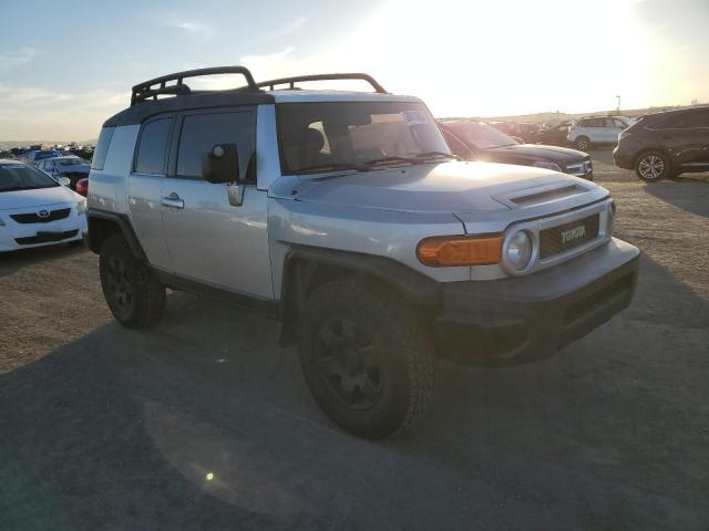 JTEBU11F770024596 - 2007 TOYOTA FJ CRUISER GRAY photo 4