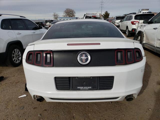 1ZVBP8AM2E5289104 - 2014 FORD MUSTANG WHITE photo 6