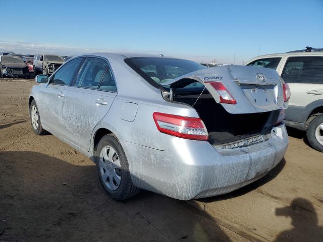 4T1BF3EK9BU754850 - 2011 TOYOTA CAMRY BASE SILVER photo 2