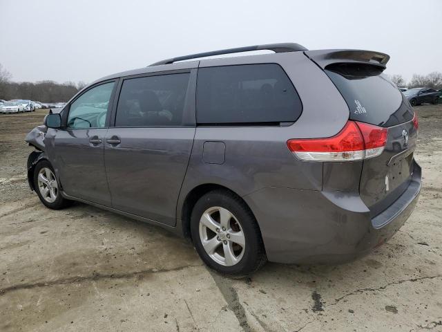 5TDKK3DC4DS342417 - 2013 TOYOTA SIENNA LE GRAY photo 2