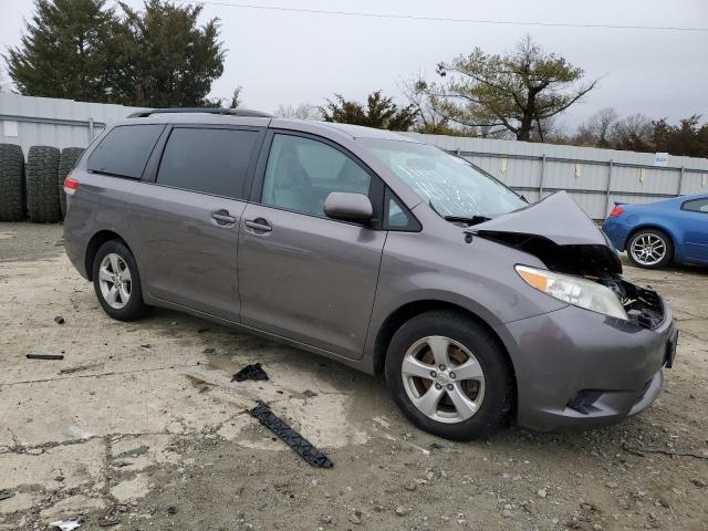 5TDKK3DC4DS342417 - 2013 TOYOTA SIENNA LE GRAY photo 4