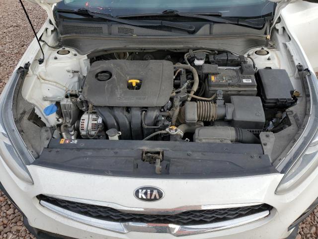 3KPF54AD7ME338397 - 2021 KIA FORTE EX WHITE photo 11