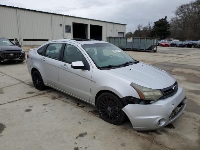 1FAHP3GN7AW181135 - 2010 FORD FOCUS SES SILVER photo 4