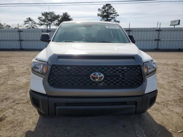 5TFRM5F14KX134867 - 2019 TOYOTA TUNDRA DOUBLE CAB SR/SR5 WHITE photo 5