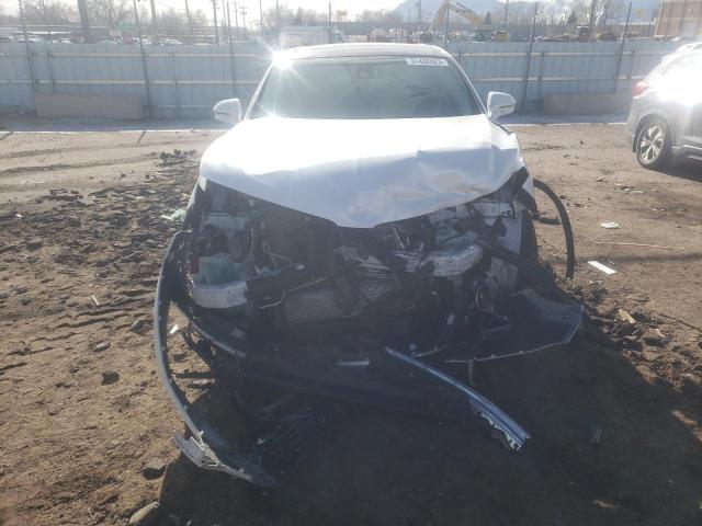 2LMPJ8LP0GBL70778 - 2016 LINCOLN MKX RESERVE Սպիտակ լուսանկար 5