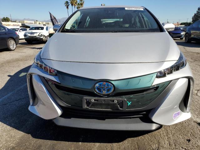 JTDKARFP8K3114036 - 2019 TOYOTA PRIUS PRIM Silber Foto 5