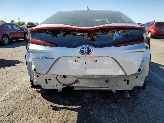 JTDKARFP8K3114036 - 2019 TOYOTA PRIUS PRIM Silber Foto 6