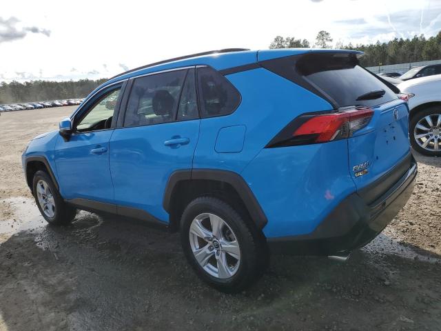 2T3P1RFV6KW063105 - 2019 TOYOTA RAV4 XLE BLUE photo 2