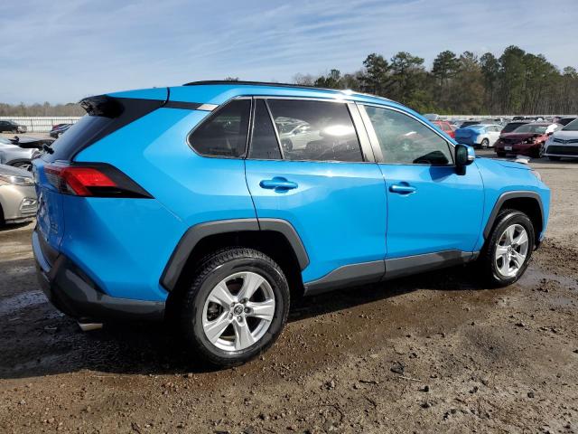 2T3P1RFV6KW063105 - 2019 TOYOTA RAV4 XLE BLUE photo 3