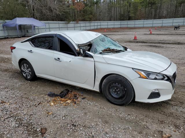 1N4BL4BV1LC211443 - 2020 NISSAN ALTIMA S WHITE photo 4