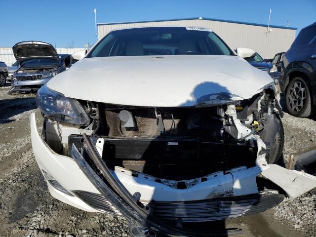 4T1BK1EB8DU016797 - 2013 TOYOTA AVALON BASE WHITE photo 5