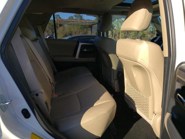 JTEBU5JRXJ5554184 - 2018 TOYOTA 4RUNNER SR5/SR5 PREMIUM WHITE photo 10