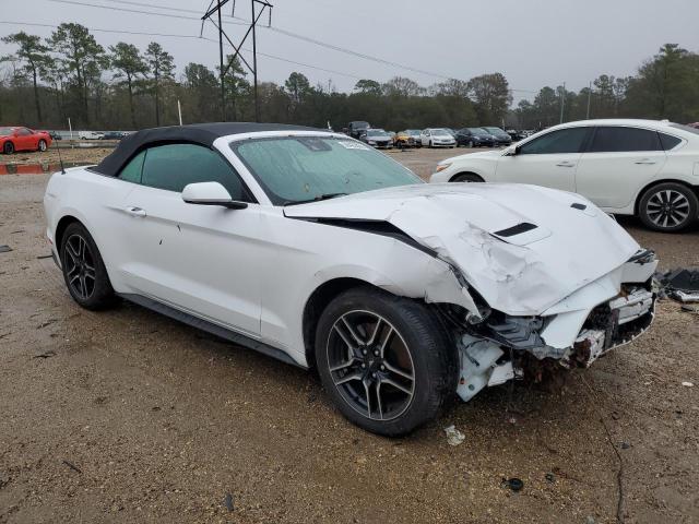 1FATP8UH1M5122646 - 2021 FORD MUSTANG WHITE photo 4