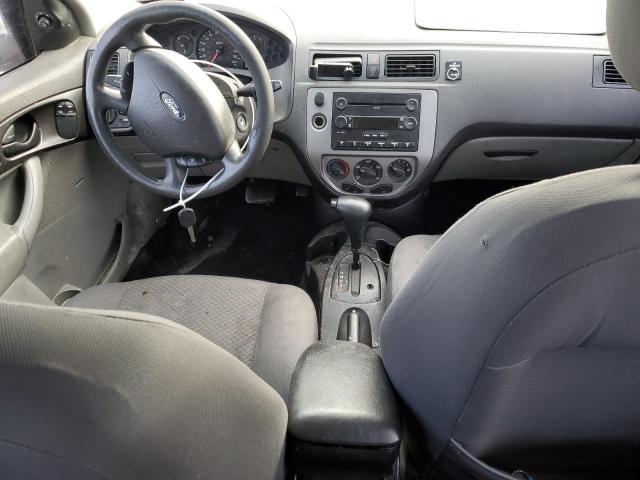 1FAFP31N76W154105 - 2006 FORD FOCUS ZX3 BLUE photo 8