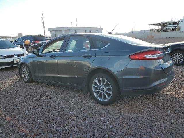 3FA6P0H70HR392325 - 2017 FORD FUSION SE GRAY photo 2