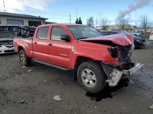 5TEMU52NX5Z079342 - 2005 TOYOTA TACOMA DOUBLE CAB LONG BED RED photo 4