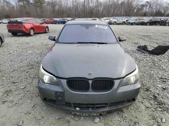 WBANB33525B089698 - 2005 BMW 545 I GRAY photo 5