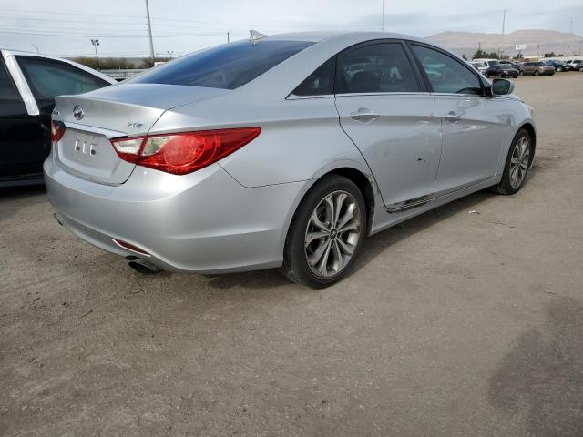 5NPEC4AB4DH771512 - 2013 HYUNDAI SONATA SE SILVER photo 3