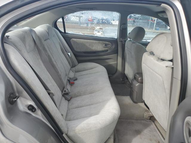 JN1CA31D51T831140 - 2001 NISSAN MAXIMA GXE SILVER photo 10