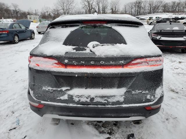 5LMCJ2D96HUL68162 - 2017 LINCOLN MKC SELECT Սև լուսանկար 6