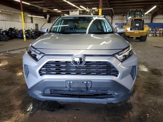 2T3W1RFV3PW259862 - 2023 TOYOTA RAV4 XLE SILVER photo 5