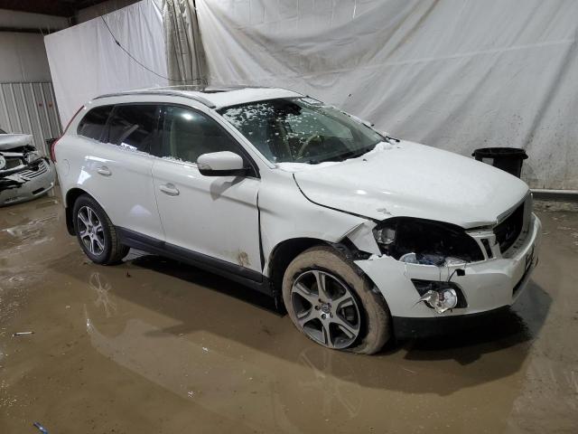 YV4992DZ8A2027158 - 2010 VOLVO XC60 T6 WHITE photo 4