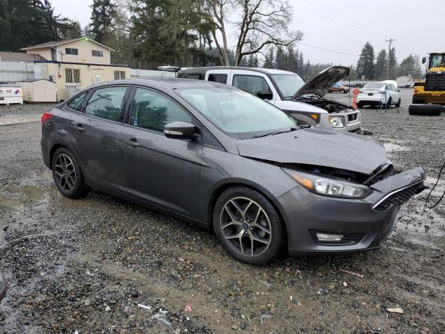 1FADP3H21JL261454 - 2018 FORD FOCUS SEL CHARCOAL photo 4