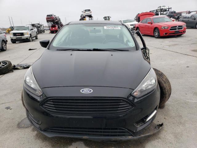 1FADP3F22JL284695 - 2018 FORD FOCUS SE BLACK photo 5