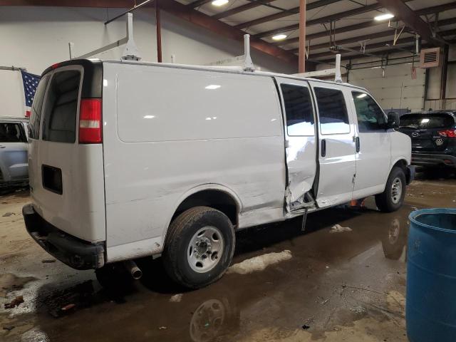 1GCWGGCG1D1161464 - 2013 CHEVROLET EXPRESS G2 WHITE photo 3