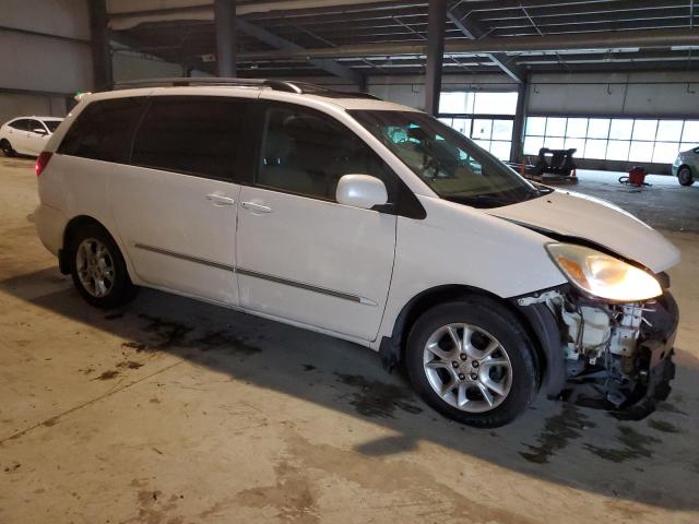 5TDZA22C54S169117 - 2004 TOYOTA SIENNA XLE WHITE photo 4