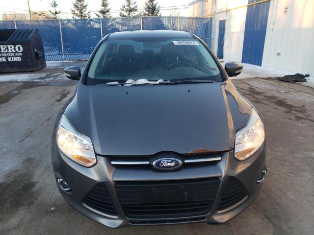 1FAHP3F29CL388735 - 2012 FORD FOCUS SE GRAY photo 5