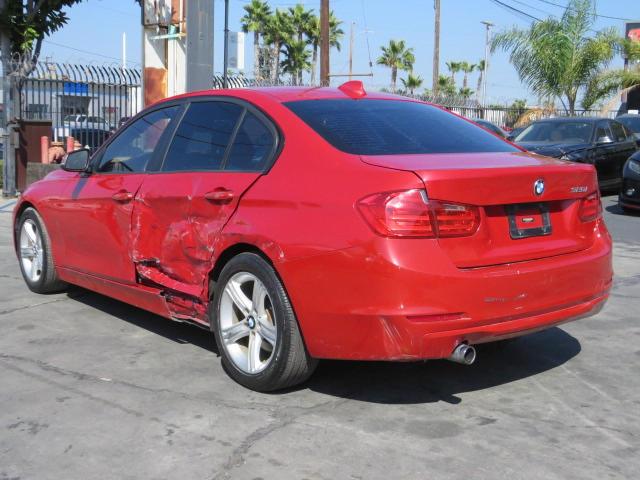 WBA3B1C58DF461693 - 2013 BMW 320 I RED photo 3