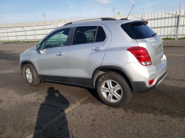 KL7CJLSB8JB605817 - 2018 CHEVROLET TRAX 1LT SILVER photo 2