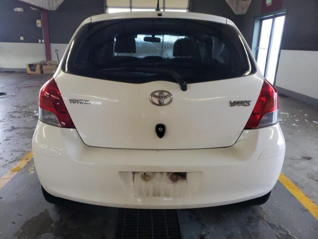 JTDKT4K3XB5336694 - 2011 TOYOTA YARIS WHITE photo 6