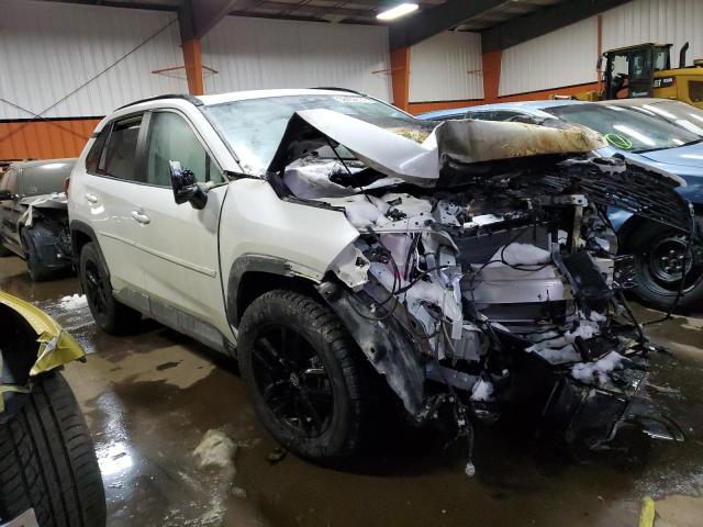 2T3R1RFV2RW412392 - 2024 TOYOTA RAV4 XLE WHITE photo 4