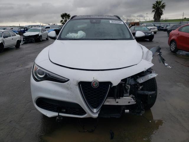 ZASPAKAN6K7C32105 - 2019 ALFA ROMEO STELVIO WHITE photo 5