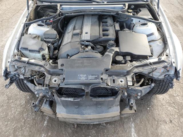 WBAEP33422PF00401 - 2002 BMW 325 XIT SILVER photo 11