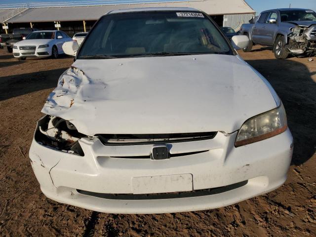 JHMCG5553YC022111 - 2000 HONDA ACCORD EX WHITE photo 5