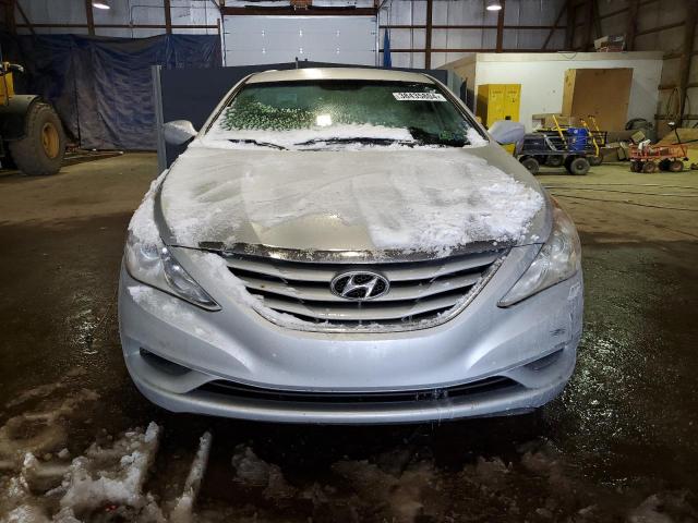 5NPEB4AC3DH725701 - 2013 HYUNDAI SONATA GLS SILVER photo 5