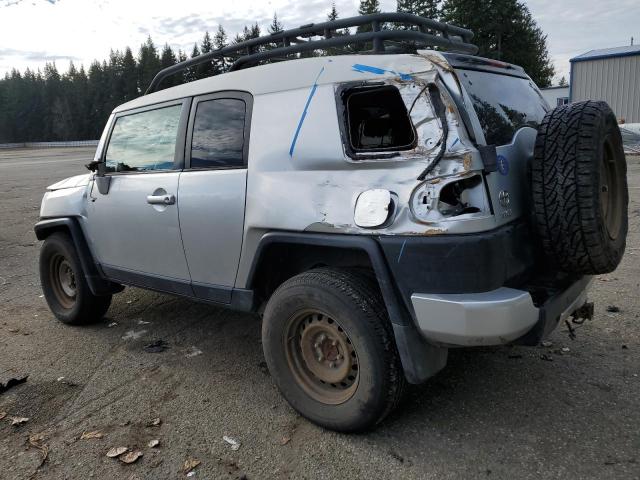 JTEBU11F870030844 - 2007 TOYOTA FJ CRUISER SILVER photo 2