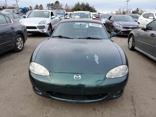 JM1NB353420222872 - 2002 MAZDA MX-5 MIATA BASE GREEN photo 5