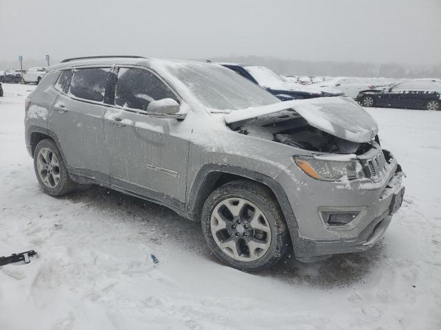 3C4NJCCB0KT662720 - 2019 JEEP COMPASS LIMITED SILVER photo 4