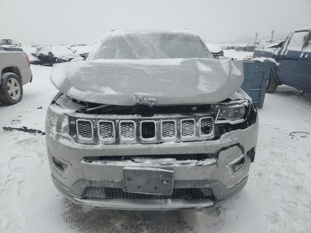 3C4NJCCB0KT662720 - 2019 JEEP COMPASS LIMITED SILVER photo 5