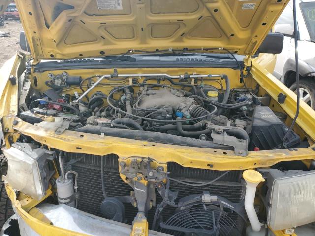 1N6ED26T3YC391109 - 2000 NISSAN FRONTIER KING CAB XE YELLOW photo 11