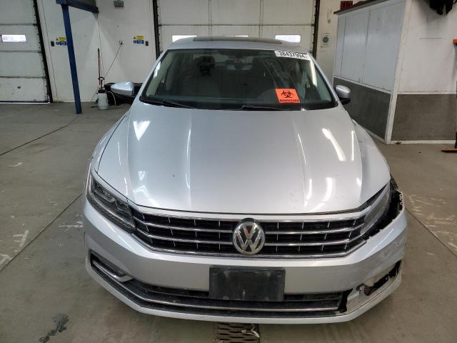 1VWBA7A39JC044406 - 2018 VOLKSWAGEN PASSAT GT SE SILVER photo 5